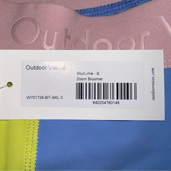 Outdoor Voices NWT Women's Pastel Zoom Bloomer Active Shorts Size Small Sky/Lime - Picture 8 of 8